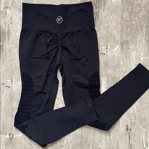 Witness Fitness leggings